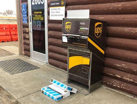 UPS Access Point®. Reopening today at 8am. 41 BANGOR ST. HOULTON, ME 04730. Inside Advance Auto Parts. (800) 742-5877. View Details Get Directions.